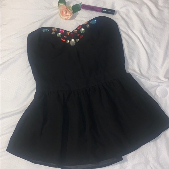 Strapless black top! - Picture 2 of 8